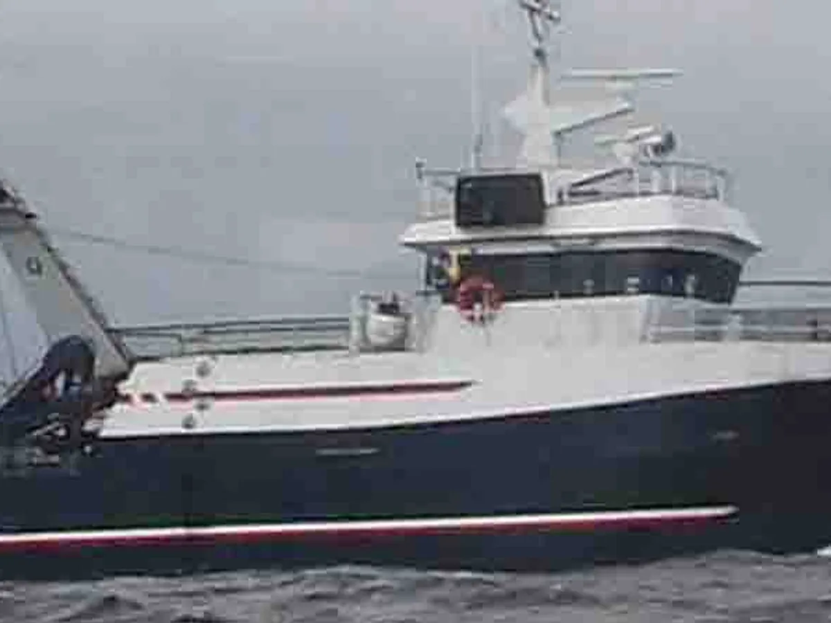 Trallers pārdod