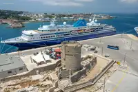 Pasažieru kuģis pārdod