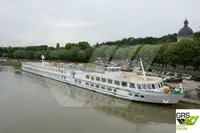 Kruīza kuģis pārdod