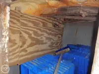Trallers pārdod