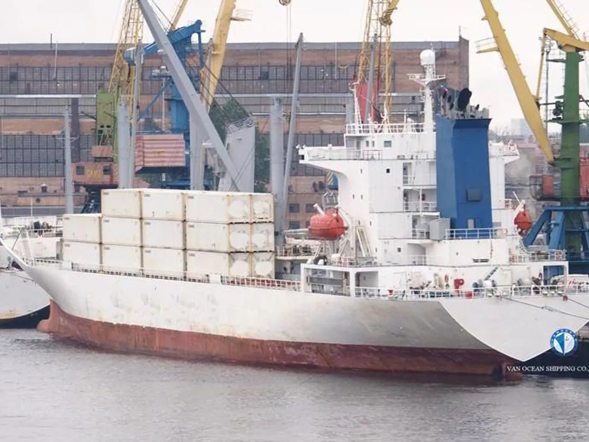 Reefer kuģis pārdod