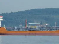 Naftas / Ķīmisko vielu tankkuģis pārdod