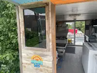 Katamarāns pārdošanā