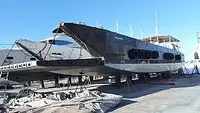 Desanta kuģis, tankkuģis pārdod