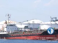 Naftas / Ķīmisko vielu tankkuģis pārdod