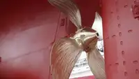 Garā līnija zvejas kuģis pārdod