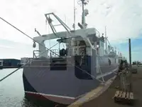 Trallers pārdod