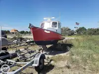 Zivju pārstrādes kuģis pārdod