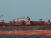 Naftas / Ķīmisko vielu tankkuģis pārdod