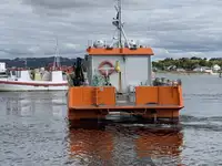 Katamarāns pārdod