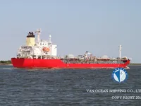 Naftas / Ķīmisko vielu tankkuģis pārdod
