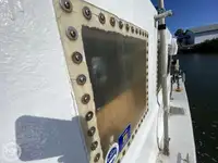 Trallers pārdod