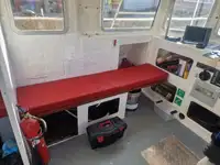 Katamarāns pārdod