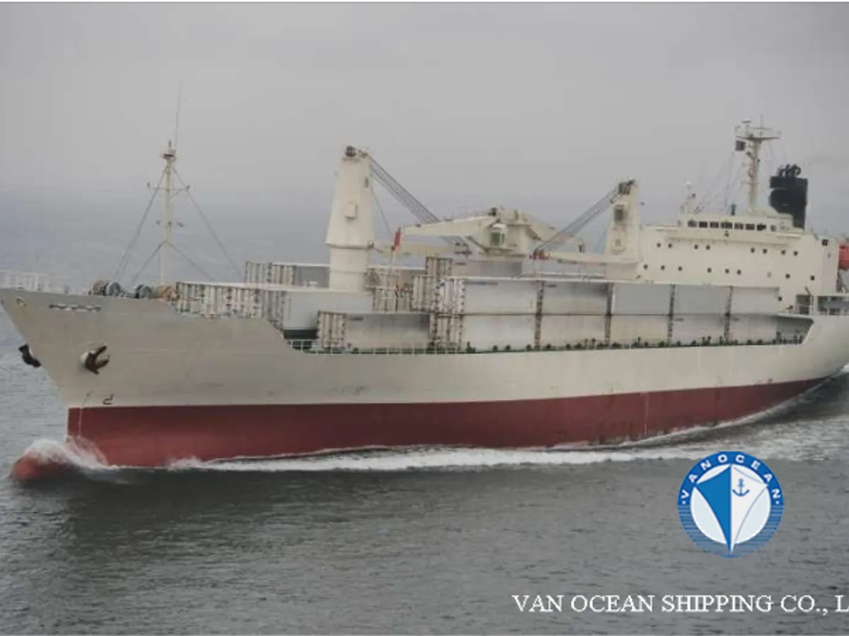 Reefer kuģis pārdod