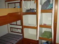Garā līnija zvejas kuģis pārdod