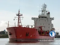 Naftas / Ķīmisko vielu tankkuģis pārdod