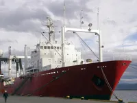 Trallers pārdod