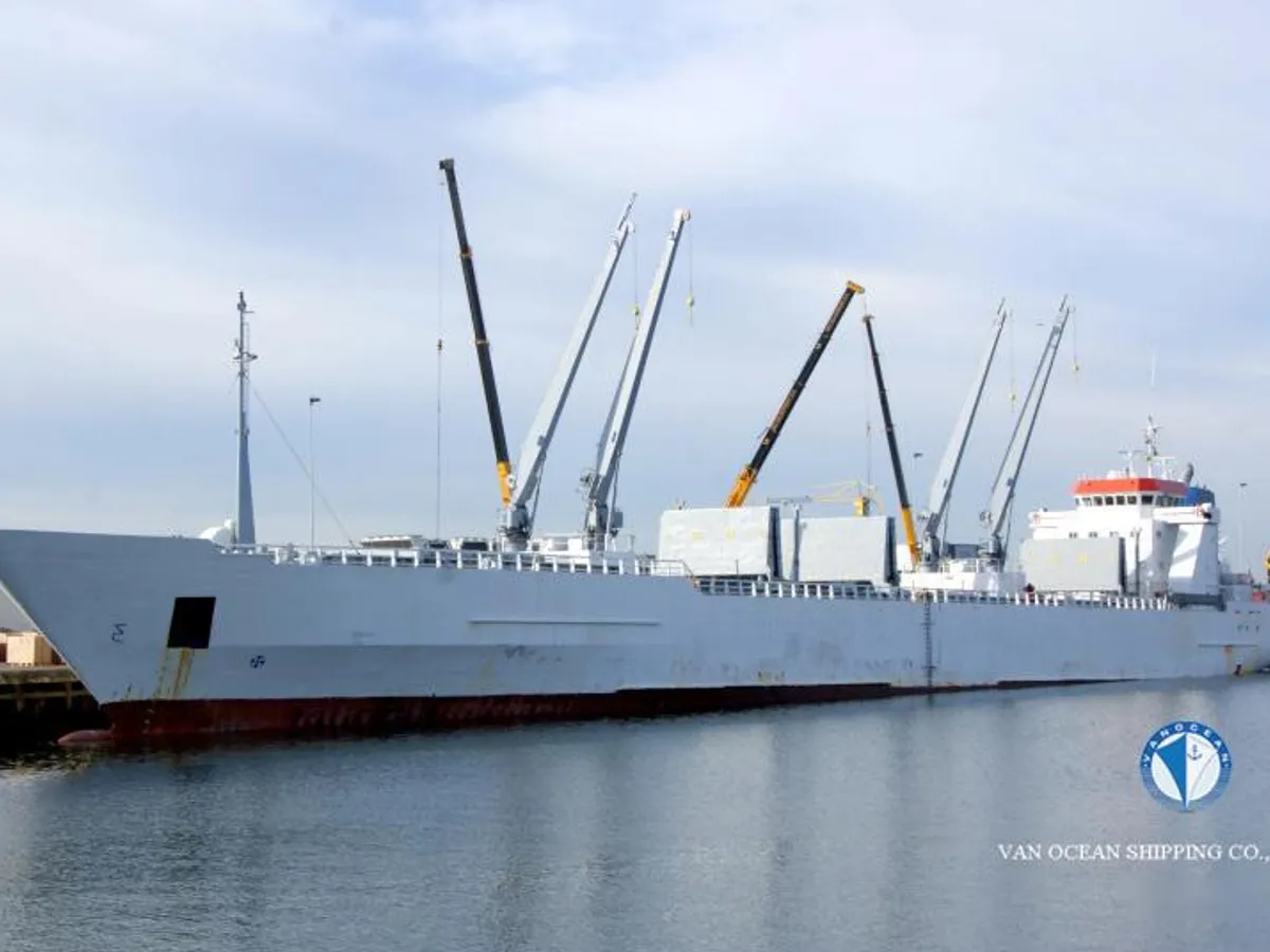 Reefer kuģis pārdod