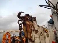 Darba laivas pārdod