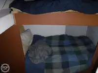 Trallers pārdod