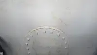 Trallers pārdod