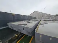 Pontons pārdod