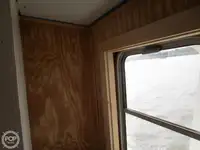 Trallers pārdod