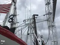 Trallers pārdod