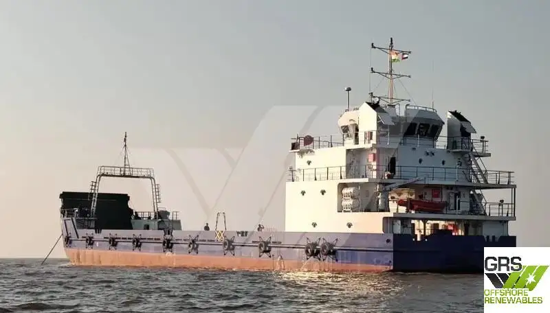 Desanta kuģis, tankkuģis pārdod
