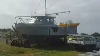 Trallers pārdod