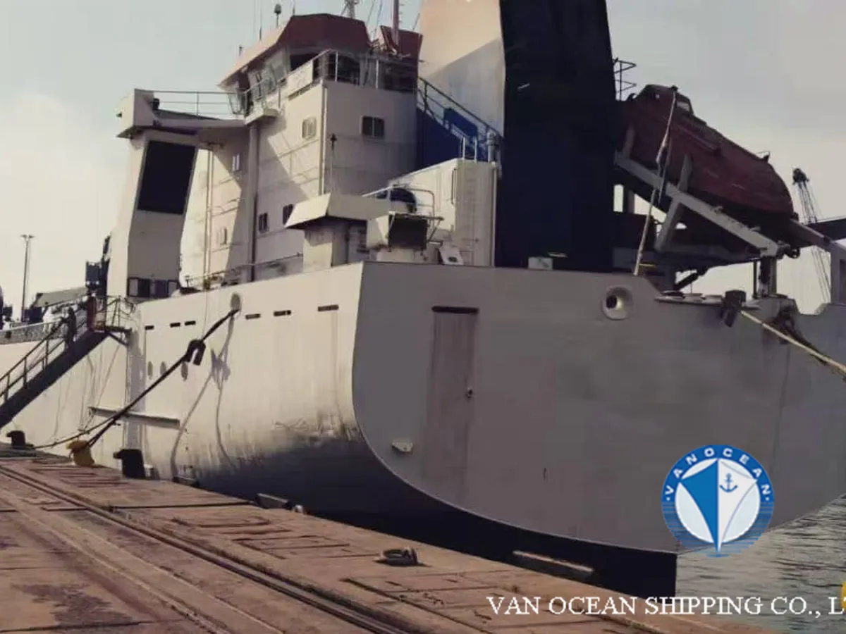 Reefer kuģis pārdod