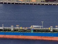 Naftas / Ķīmisko vielu tankkuģis pārdod
