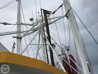 Trallers pārdod