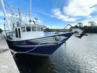 Trallers pārdod