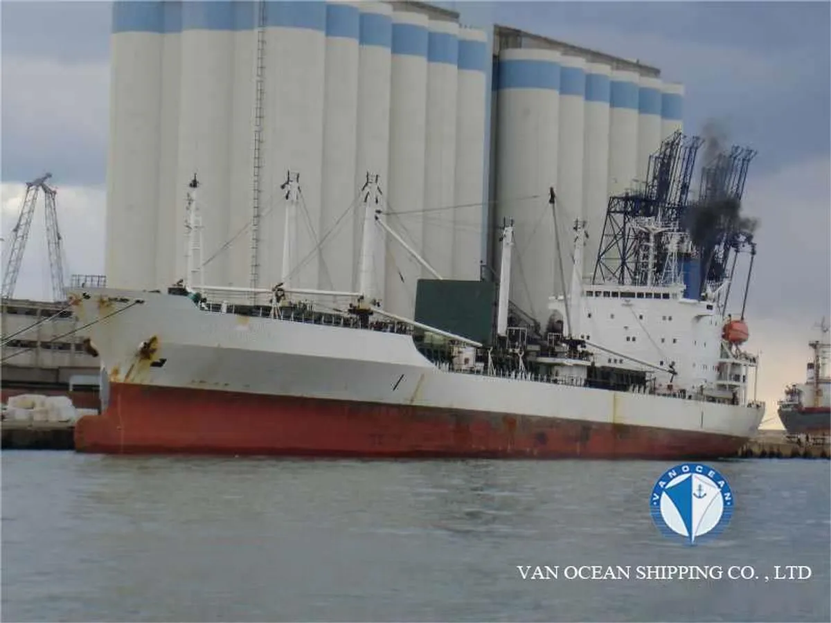 Reefer kuģis pārdod