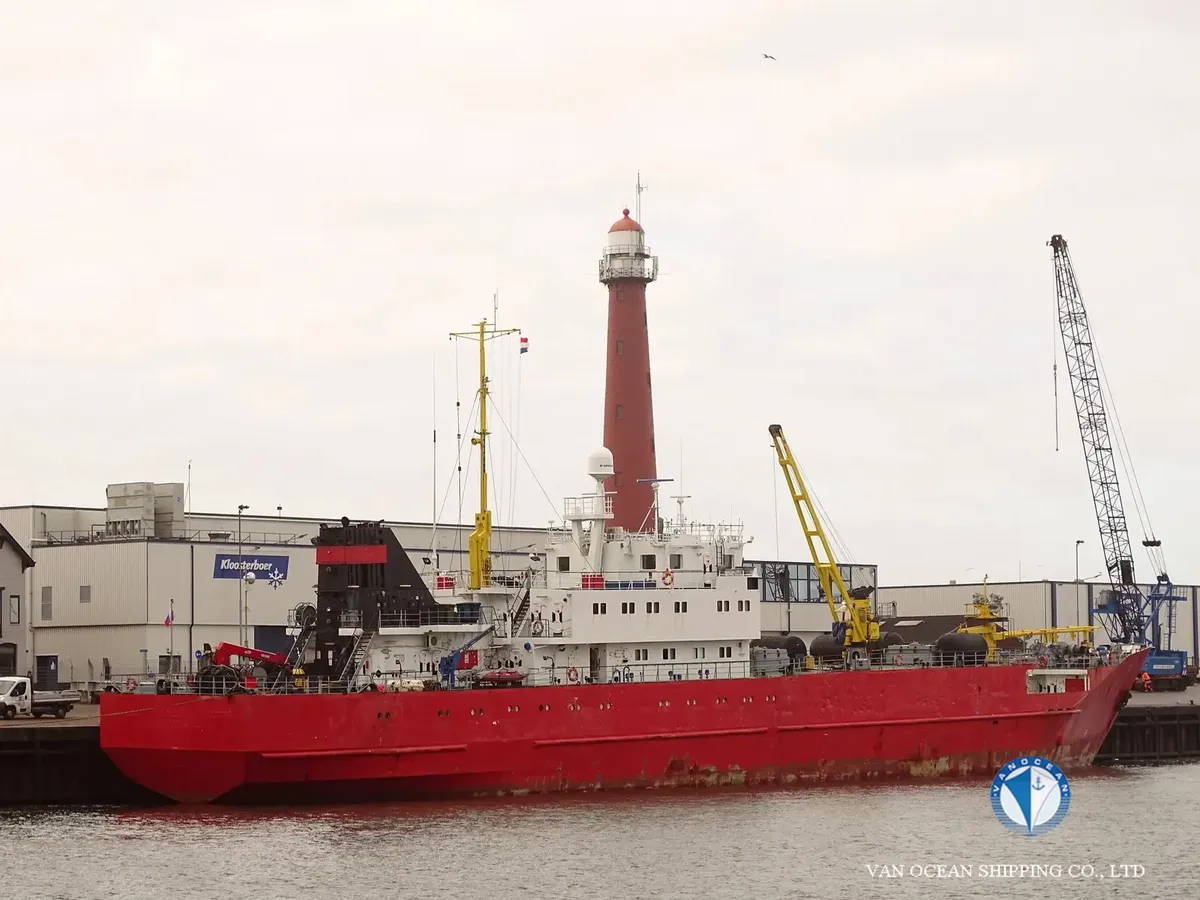 Reefer kuģis pārdod