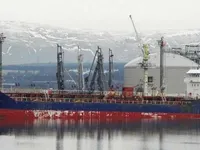 Naftas / Ķīmisko vielu tankkuģis pārdod