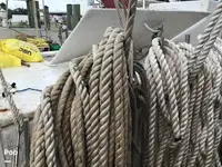 Trallers pārdod