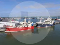 Zivju zvejas kuģis pārdod