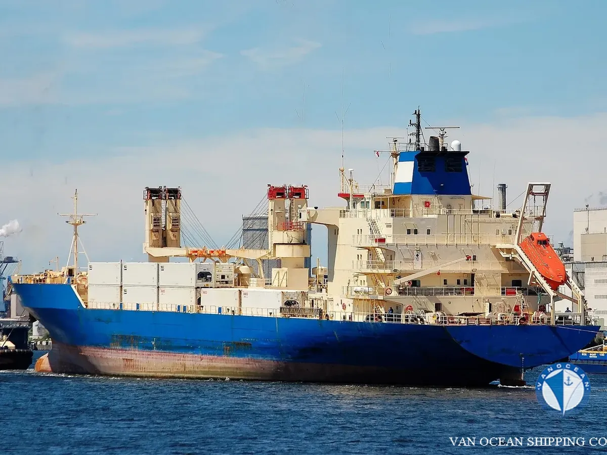 Reefer kuģis pārdod