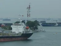 Naftas / Ķīmisko vielu tankkuģis pārdod