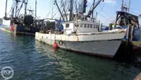 Trallers pārdod