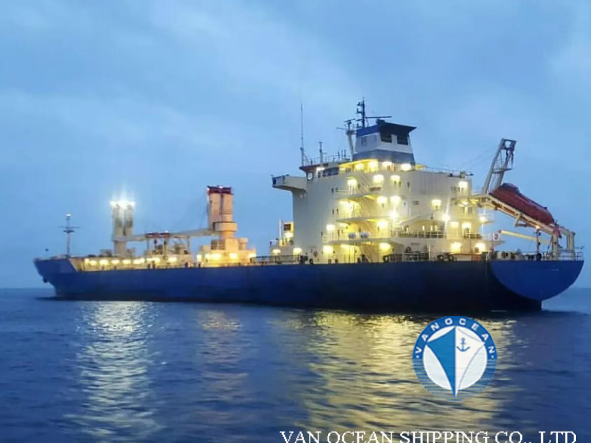 Reefer kuģis pārdod