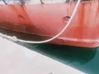 Desanta kuģis, tankkuģis pārdod