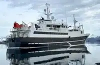 Trallers pārdod