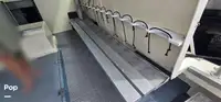 Niršanas atbalsta kuģis pārdod