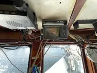 Trallers pārdod