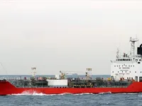 Naftas / Ķīmisko vielu tankkuģis pārdod