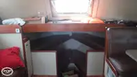 Niršanas atbalsta kuģis pārdod