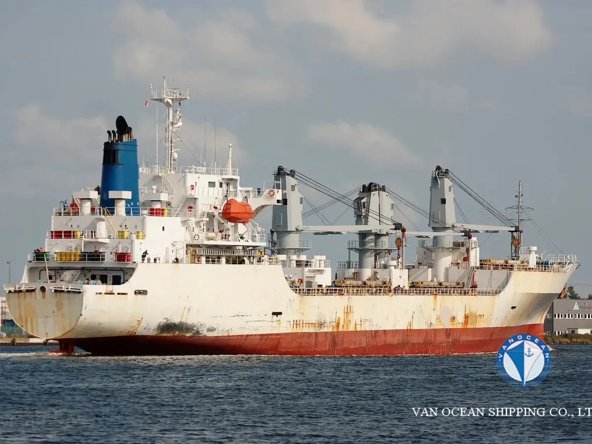 Reefer kuģis pārdod